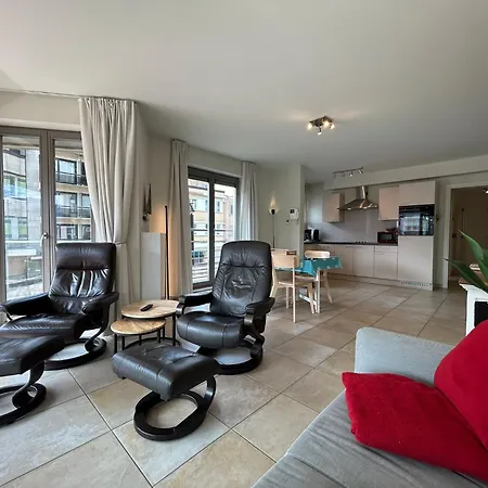 Apartment Phoebus 01